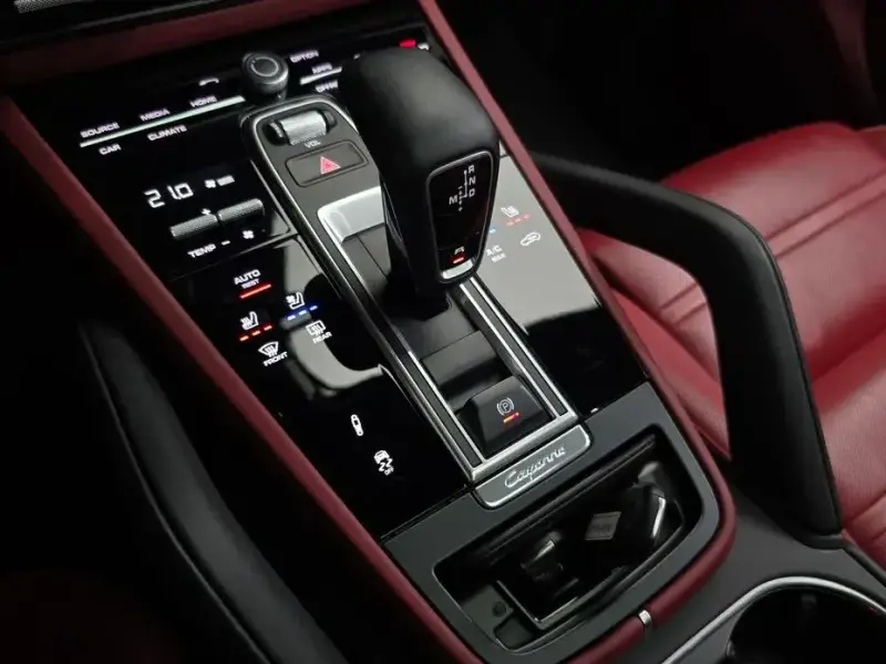 2020 Porsche Cayenne с пробегом 21 670 км
