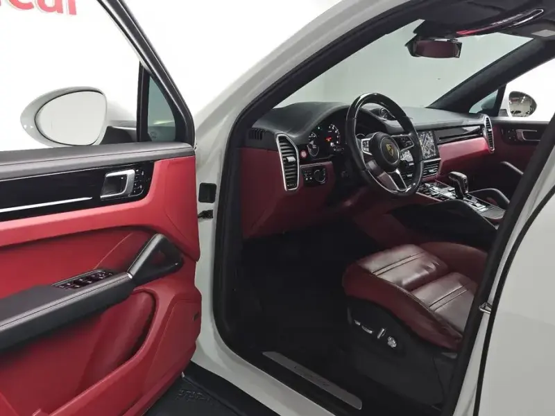 2020 Porsche Cayenne с пробегом 21 670 км