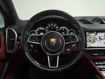 2020 Porsche Cayenne с пробегом 21 670 км
