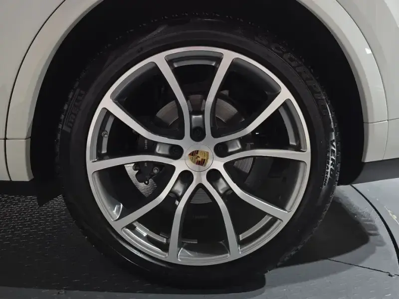 2020 Porsche Cayenne с пробегом 21 670 км