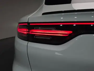 2020 Porsche Cayenne с пробегом 21 670 км