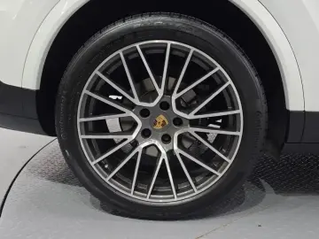 2021 Porsche Cayenne с пробегом 42 967 км