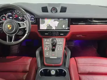 2021 Porsche Cayenne с пробегом 42 967 км