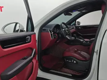 2021 Porsche Cayenne с пробегом 42 967 км