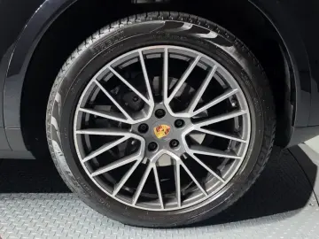2020 Porsche Cayenne с пробегом 55 509 км