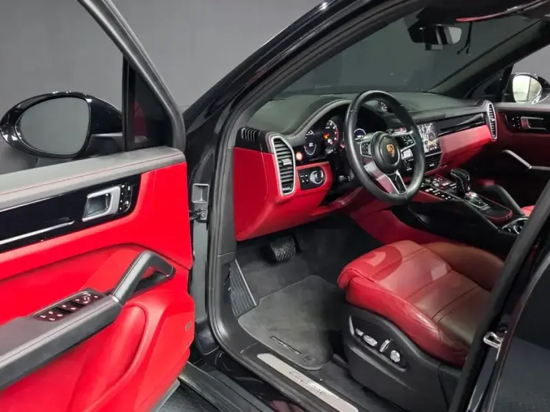 2020 Porsche Cayenne с пробегом 55 509 км