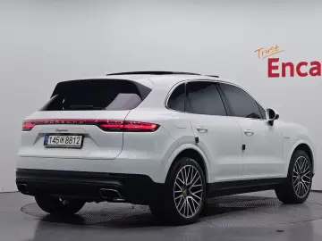 2021 Porsche Cayenne с пробегом 52 241 км