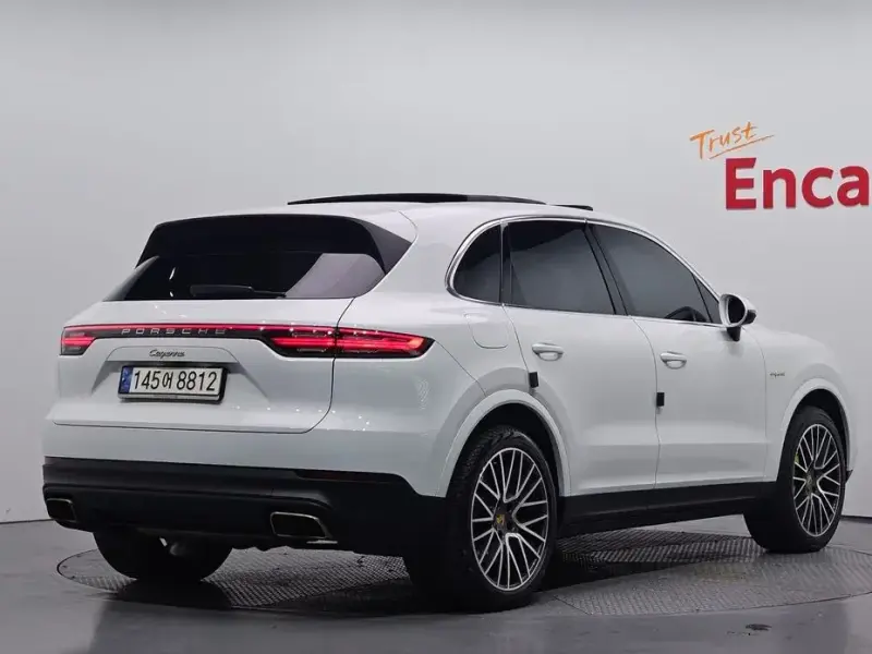 2021 Porsche Cayenne с пробегом 52 241 км