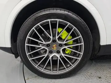2021 Porsche Cayenne с пробегом 52 241 км