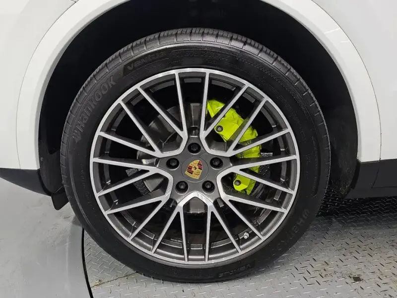 2021 Porsche Cayenne с пробегом 52 241 км