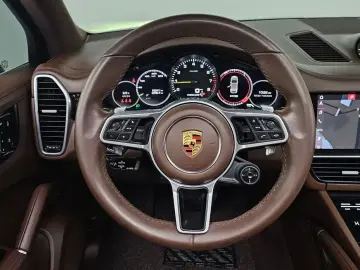 2021 Porsche Cayenne с пробегом 52 241 км