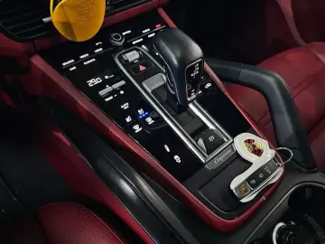 2020 Porsche Cayenne с пробегом 59 932 км