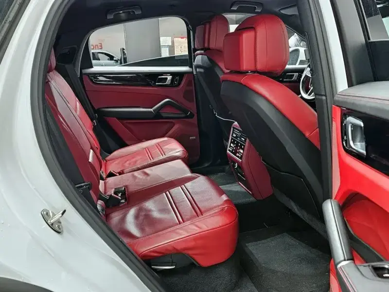 2020 Porsche Cayenne с пробегом 59 932 км
