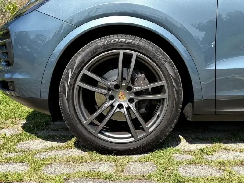 2019 Porsche Cayenne с пробегом 51 000 км