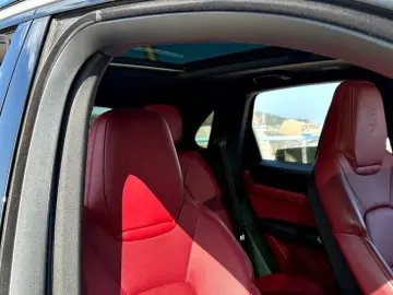 2019 Porsche Cayenne с пробегом 51 000 км