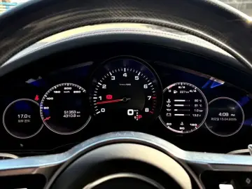 2019 Porsche Cayenne с пробегом 51 000 км