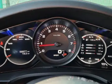 2020 Porsche Cayenne с пробегом 59 000 км
