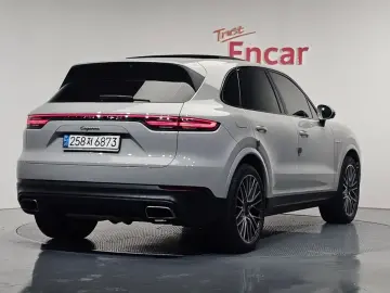 2021 Porsche Cayenne с пробегом 50 199 км