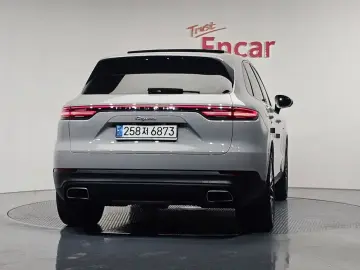2021 Porsche Cayenne с пробегом 50 199 км
