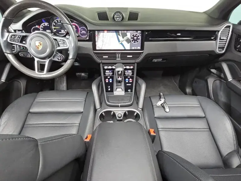 2021 Porsche Cayenne с пробегом 50 199 км