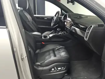 2021 Porsche Cayenne с пробегом 50 199 км