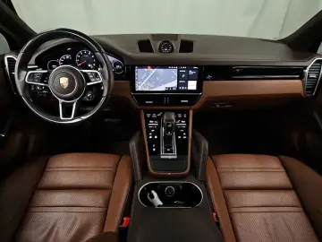 2020 Porsche Cayenne с пробегом 29 871 км