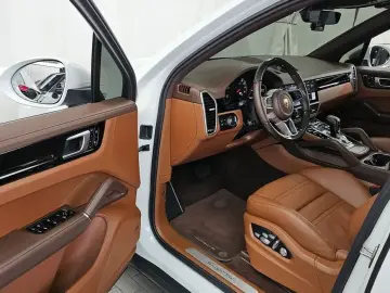 2020 Porsche Cayenne с пробегом 29 871 км
