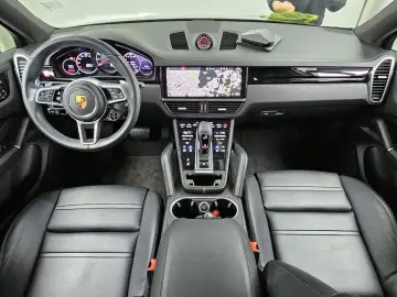 2021 Porsche Cayenne с пробегом 15 311 км