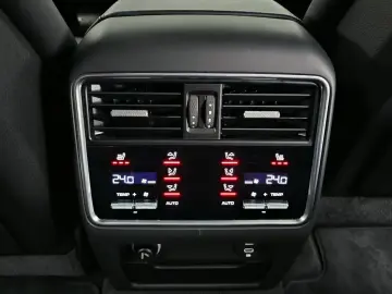 2021 Porsche Cayenne с пробегом 15 311 км