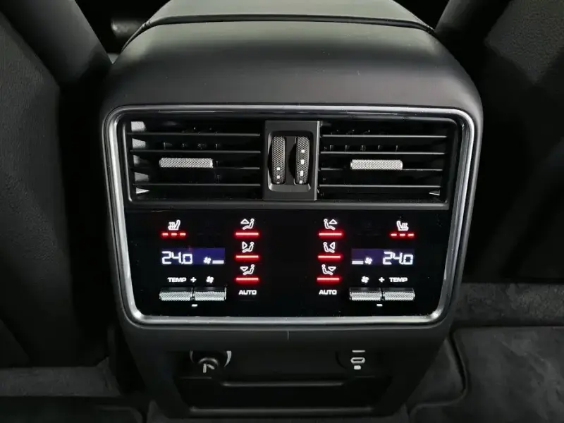 2021 Porsche Cayenne с пробегом 15 311 км