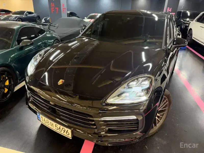 2021 Porsche Cayenne с пробегом 7 000 км