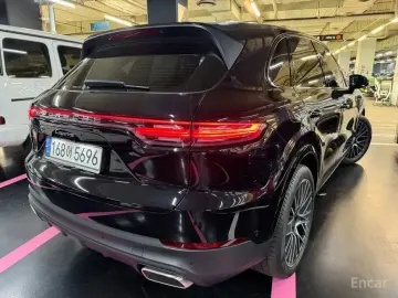 2021 Porsche Cayenne с пробегом 7 000 км