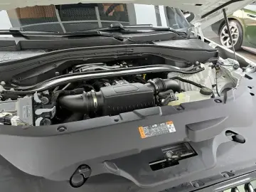 2025 Lincoln Aviator с пробегом 7 615 км