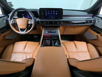 2025 Lincoln Aviator с пробегом 7 615 км