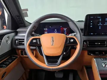 2025 Lincoln Aviator с пробегом 7 615 км
