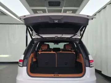 2025 Lincoln Aviator с пробегом 7 615 км