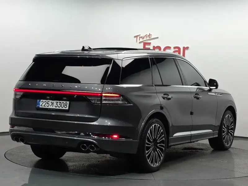2025 Lincoln Aviator с пробегом 19 118 км