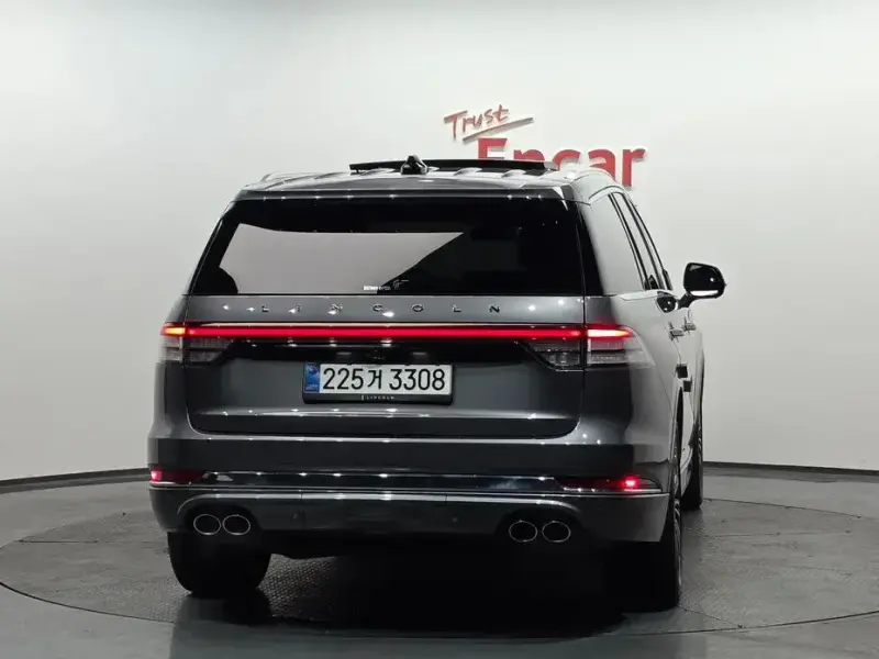 2025 Lincoln Aviator с пробегом 19 118 км