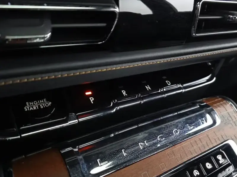 2025 Lincoln Aviator с пробегом 19 118 км