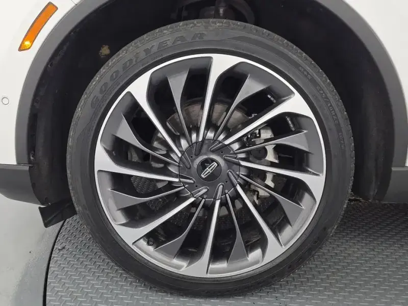 2021 Lincoln Aviator с пробегом 73 203 км