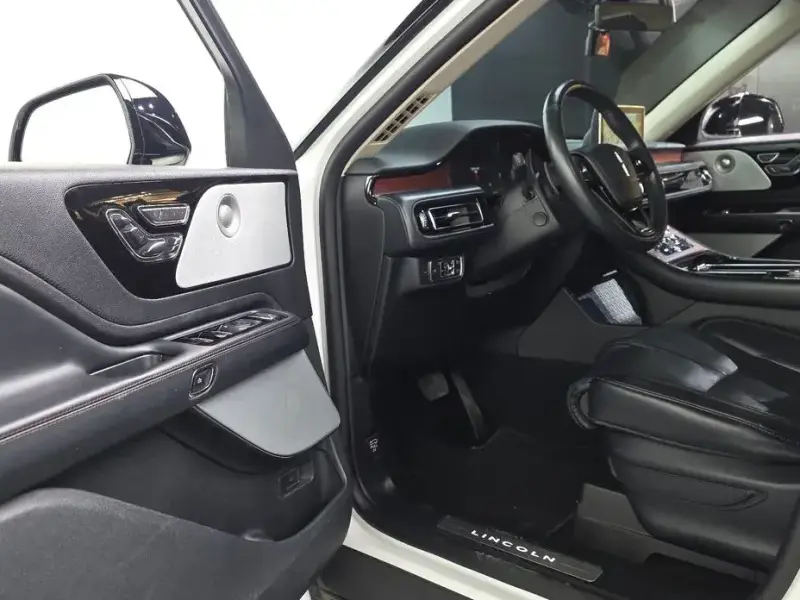 2021 Lincoln Aviator с пробегом 73 203 км