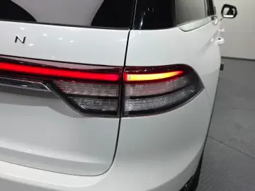 2021 Lincoln Aviator с пробегом 73 203 км