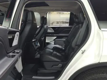 2021 Lincoln Aviator с пробегом 73 203 км
