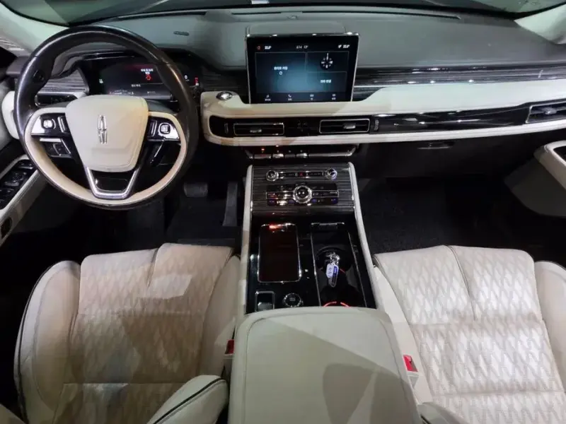 2022 Lincoln Aviator с пробегом 63 977 км