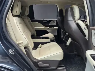 2022 Lincoln Aviator с пробегом 63 977 км