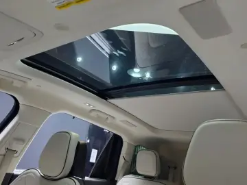 2022 Lincoln Aviator с пробегом 63 977 км
