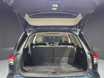 2022 Lincoln Aviator с пробегом 63 977 км