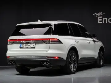 2023 Lincoln Aviator с пробегом 22 773 км