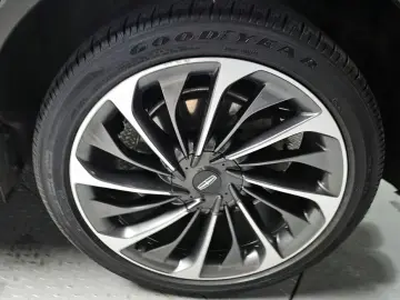 2021 Lincoln Aviator с пробегом 80 007 км