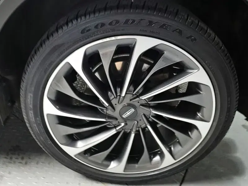 2021 Lincoln Aviator с пробегом 80 007 км